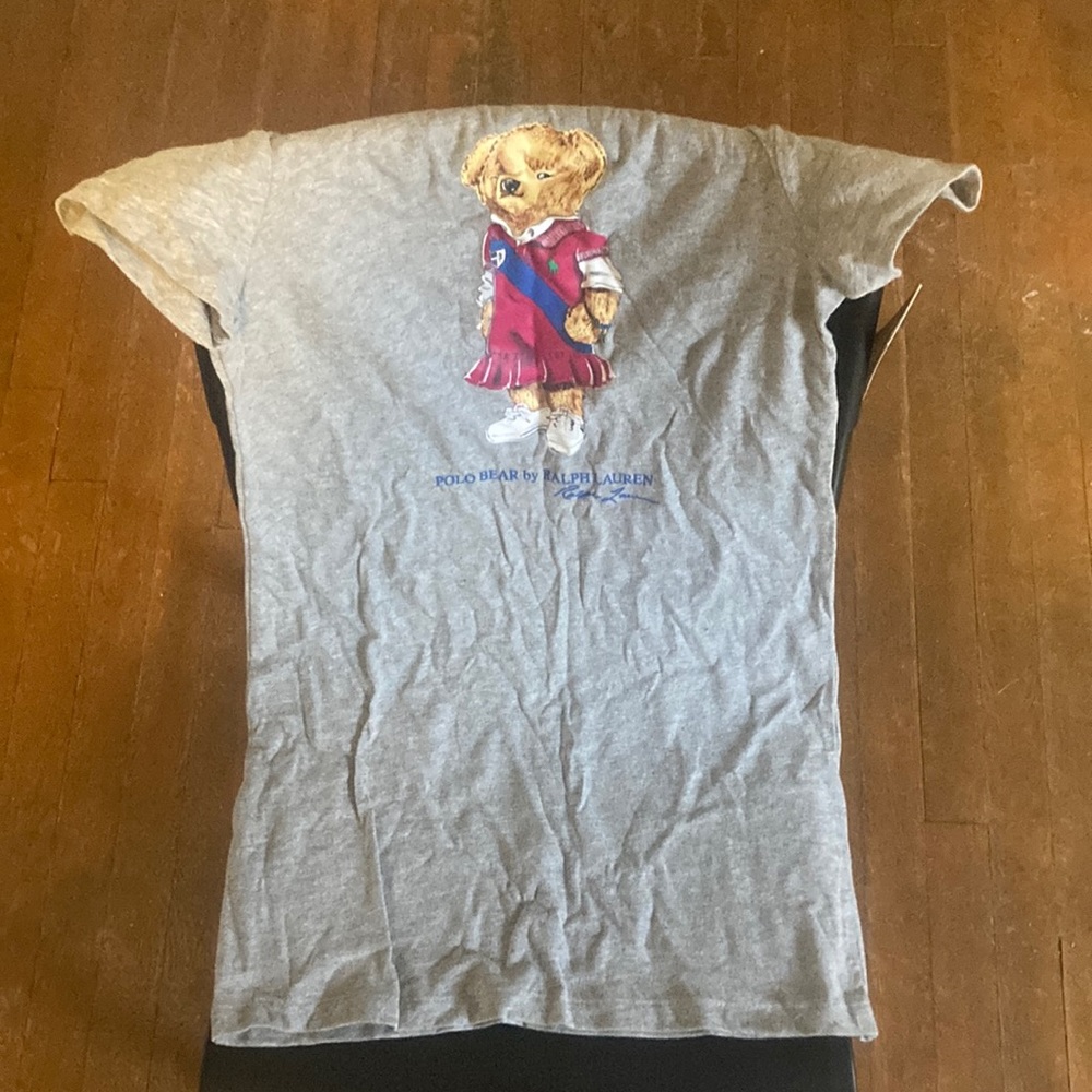 9 pieces of kids polo …..selling whole bundle !